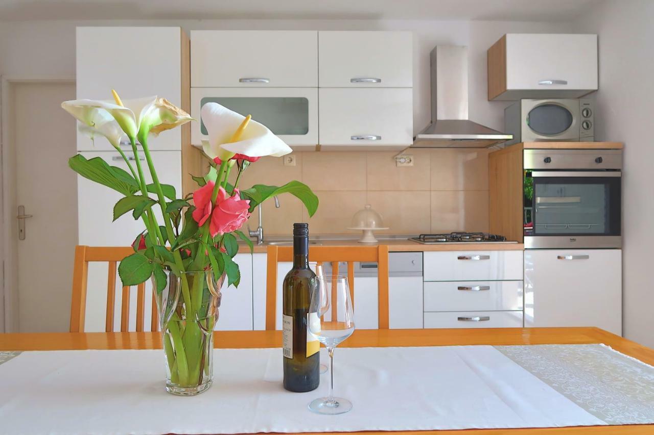 Studio Apartman Mia Stobreč Eksteriør bilde