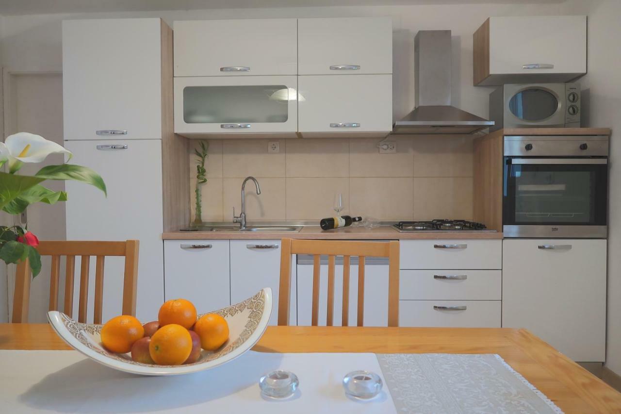 Studio Apartman Mia Stobreč Eksteriør bilde